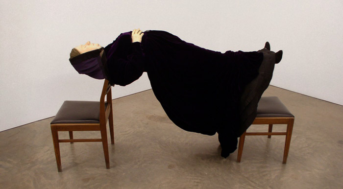 Goshka Macuga, Madame Blavatsky, 2007, fot. dzięki uprzejmości Kate MacGarry (Londyn) / Palais de Tokyo 